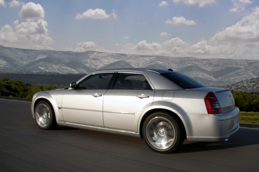  Chrysler 300C SRT8 2004 года  (EU) (фото 33 из 47)